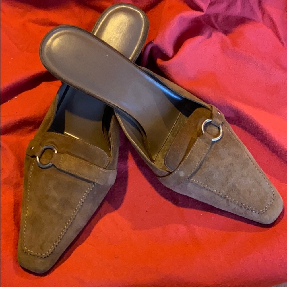 Mules - Picture 5 of 5